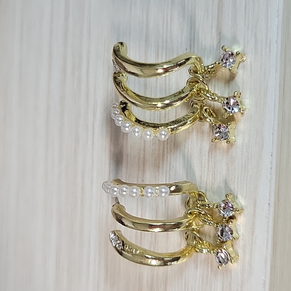 Claw Style Huggies with Faux Pearl, Crystal Dangles, S925 - Picture 3 of 7